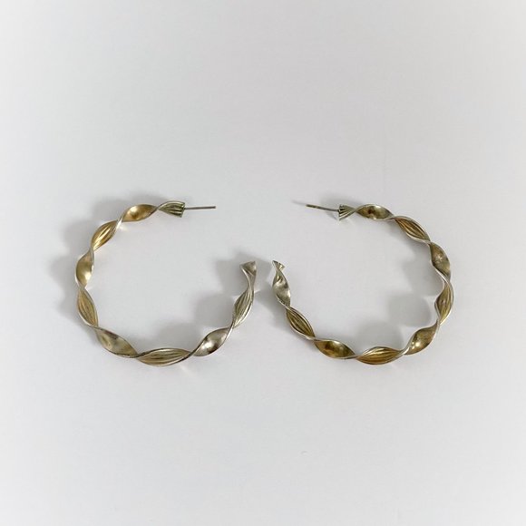 Vintage | Silver Twisted Hoop Earrings - Picture 2 of 2